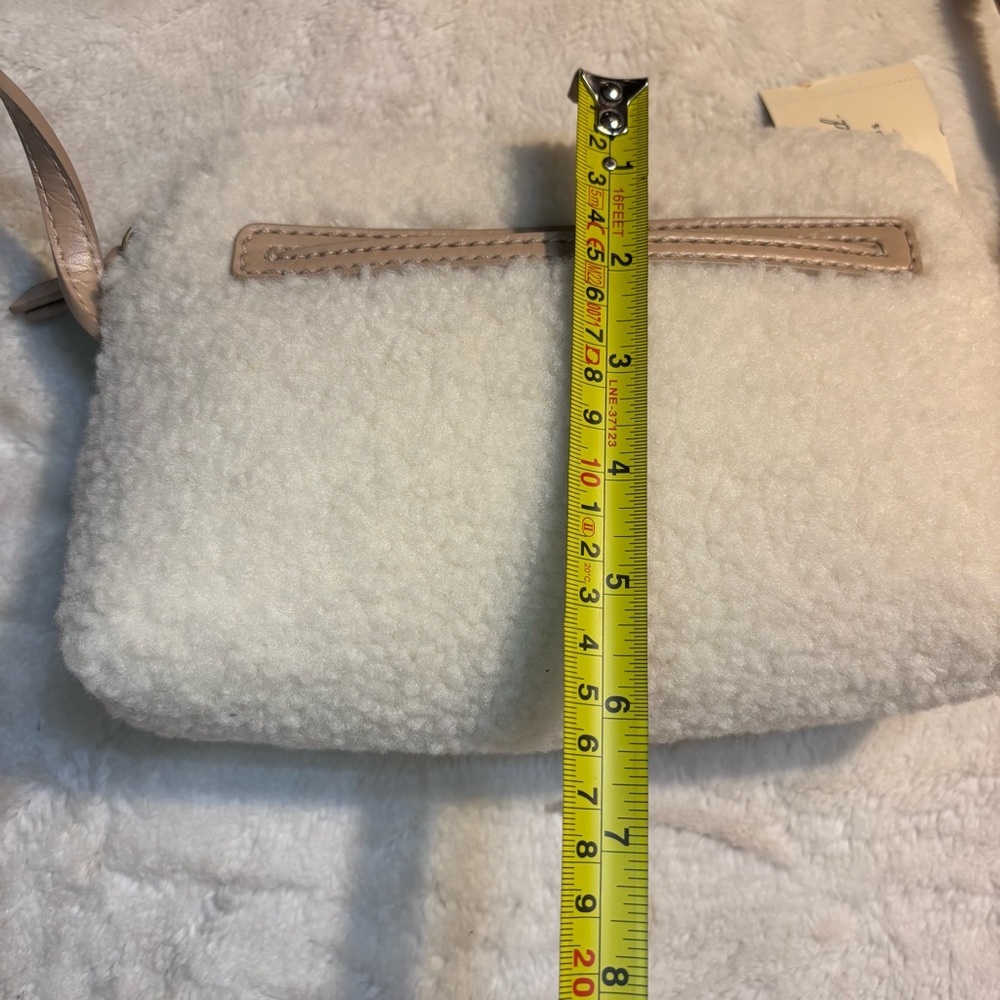 NWT Universal Thread Crossbody Bag Addison Cream Sherpa Tan Vegan Leather Zipup - Picture 15 of 16